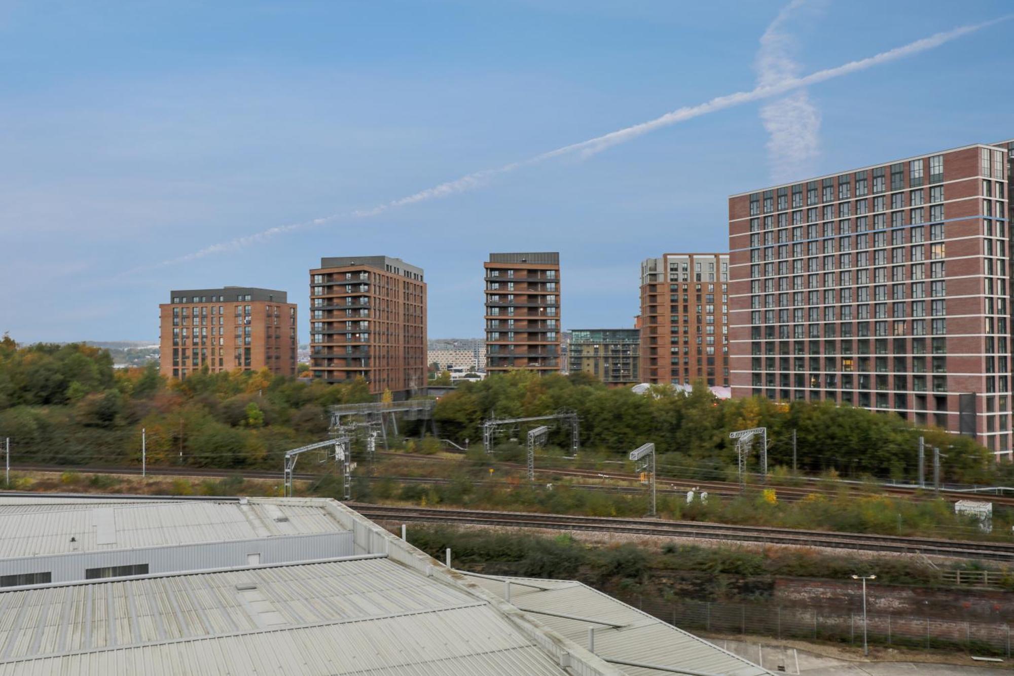 Springwell Suite - City Centre - Balcony & Pool Table - 3 Bed Лидс Экстерьер фото