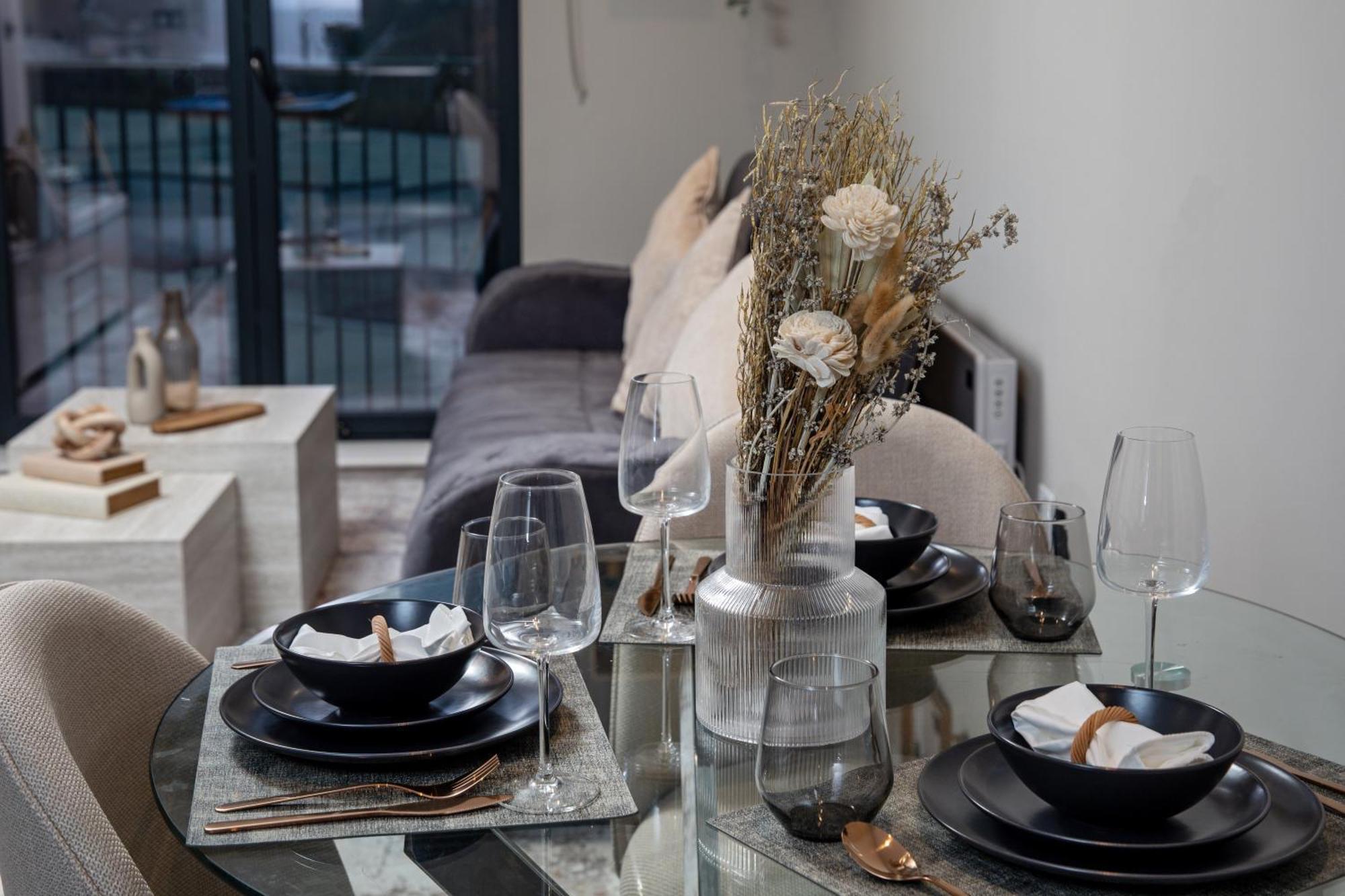Springwell Suite - City Centre - Balcony & Pool Table - 3 Bed Лидс Экстерьер фото