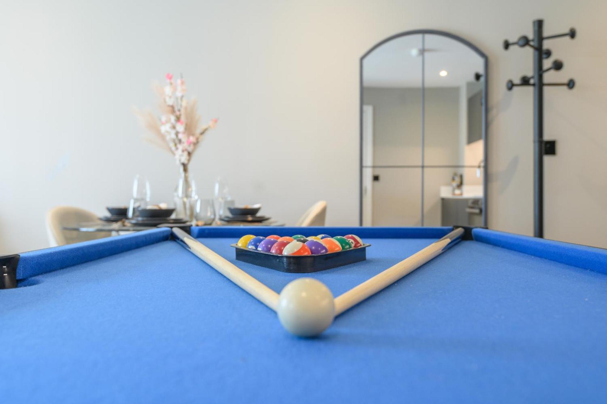 Springwell Suite - City Centre - Balcony & Pool Table - 3 Bed Лидс Экстерьер фото
